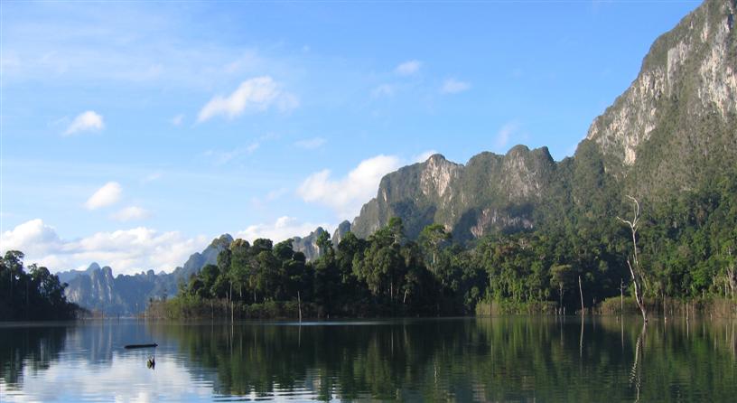 Khao Sok Nationaal Park, zuid Thailand. Een oase van rust waar je je op een andere planeet waant